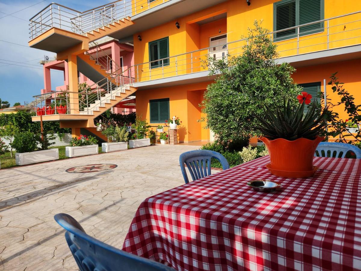 Villa Orange Vlorë Εξωτερικό φωτογραφία