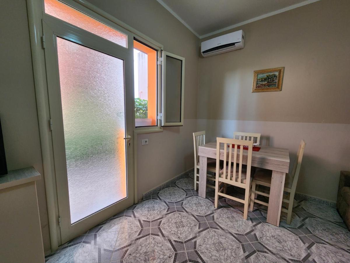 Villa Orange Vlorë Εξωτερικό φωτογραφία